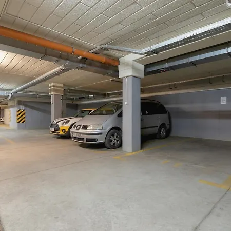 Appartamento Solna With Parking Cracow By Renters Cracovia